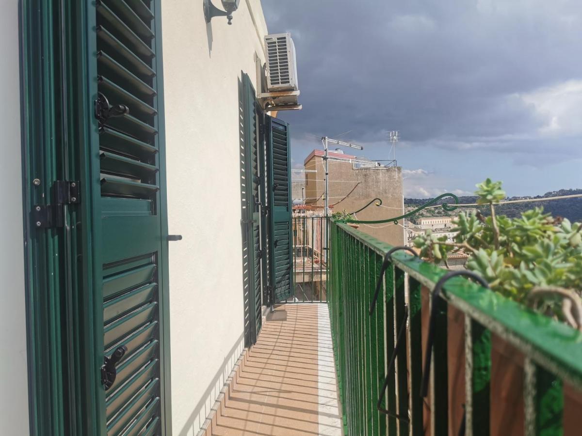 Balcone Barocco. Villa Modica Eksteriør billede